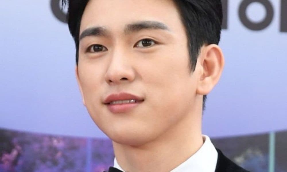 Park Jinyoung dan Kim Min Ju Pancarkan Chemistry di Poster Baru Drama Romantis JTBC 'Shining'