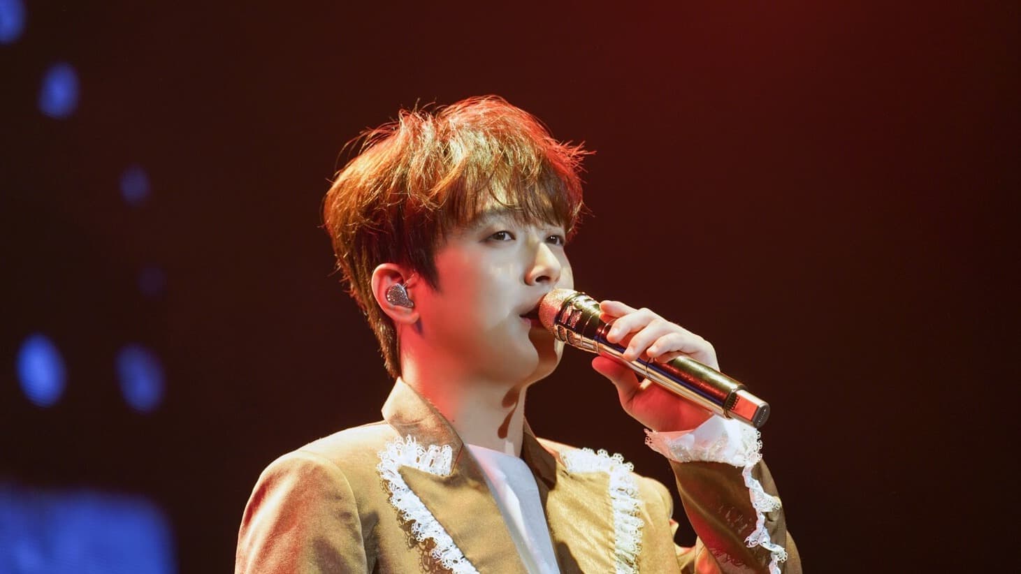 Lee Chan-won Memukau Gwangju dengan Konser Spektakuler 197 Menit