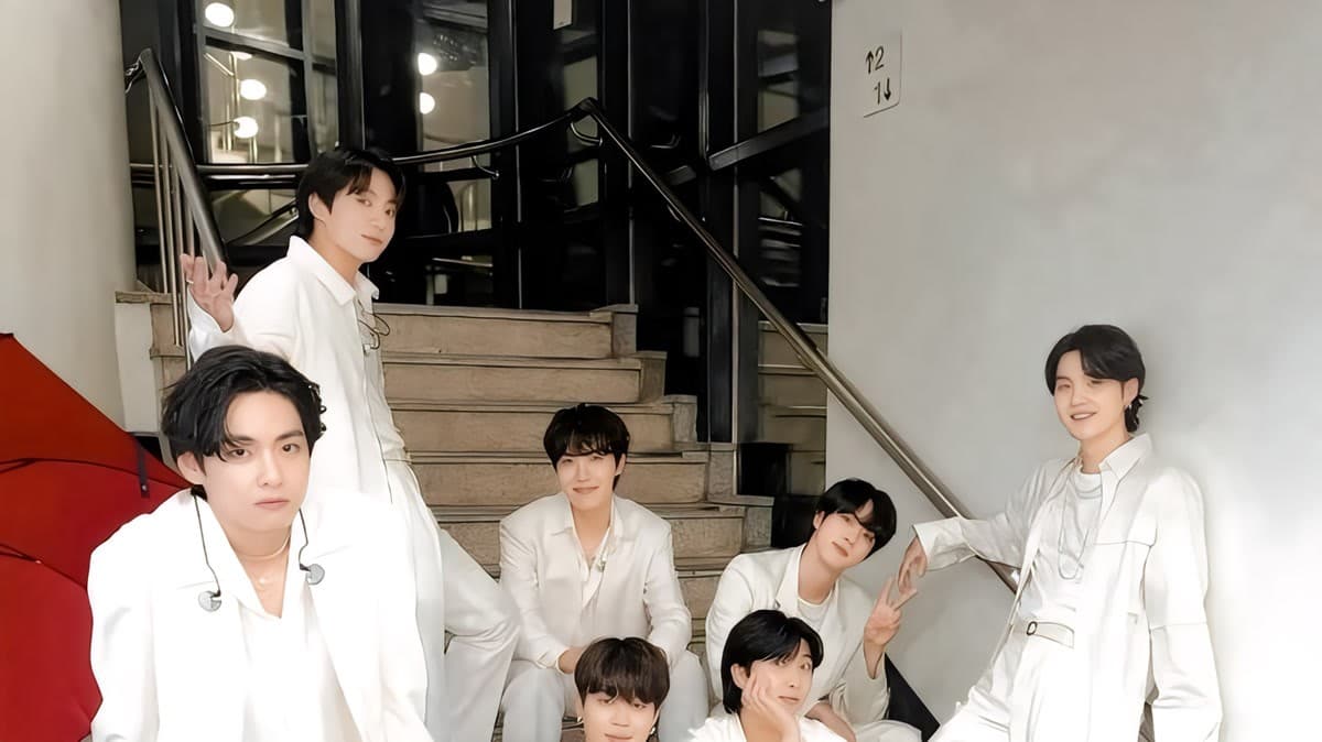 Kontrak Jenius yang Ditulis ARMY Berusia 13 Tahun untuk Mendapatkan Merch BTS — Dan Berhasil