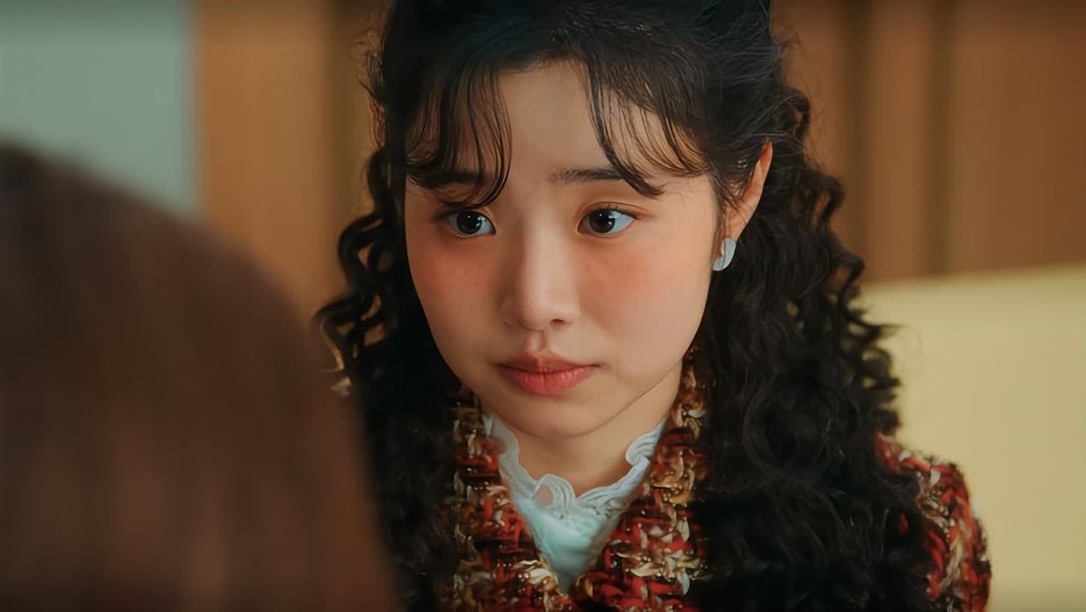 Alasan Sebenarnya Bintang Undercover Miss Hong Choi Ji-soo Masih Bekerja Paruh Waktu