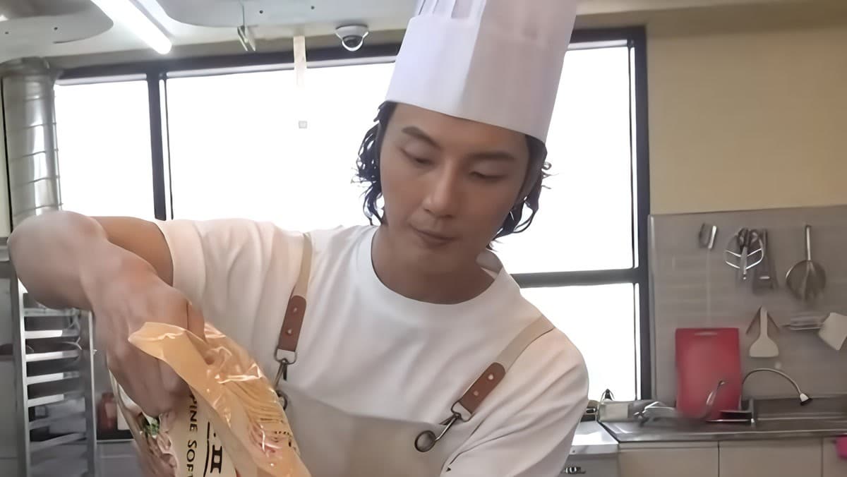 Raja Roti Kembali: Yoon Si-yoon Memanggang Lagi Setelah 15 Tahun