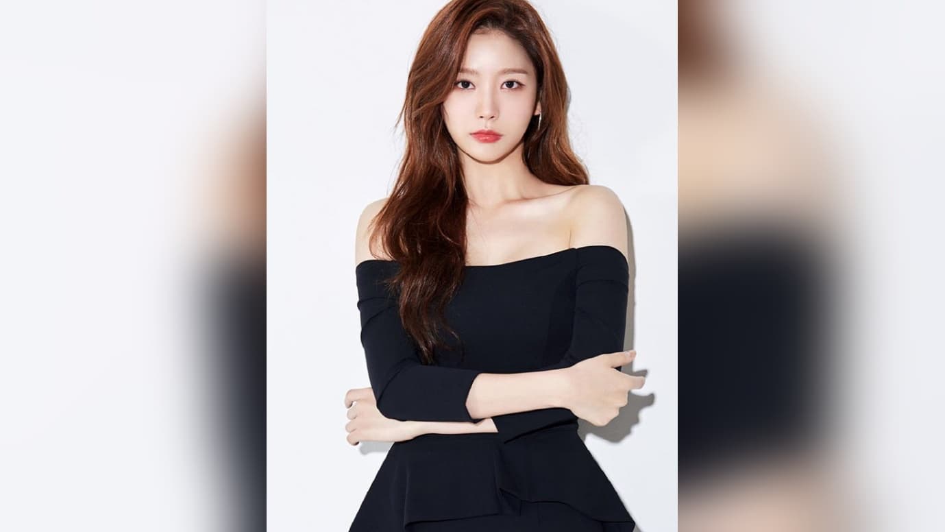 Mantan Anggota Hello Venus Lee Hwagyeom Umumkan Pernikahan di Bulan Maret