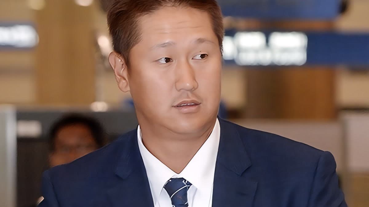 Lee Dae-ho Melatih Tim yang Ternyata Ada Putranya Sendiri di Program Baseball Baru KBS