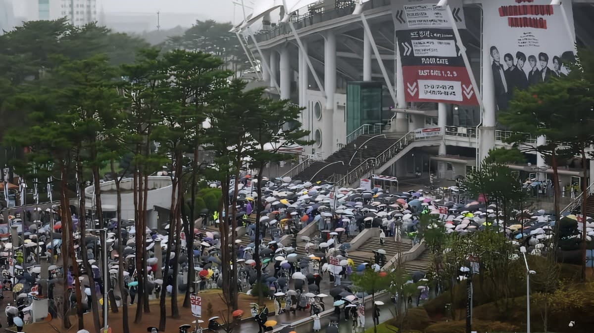 BTS Kembali ke Tokyo Dome dengan 110.000 Fan — Nyanyikan Arirang Bersama dalam Momen Bersejarah