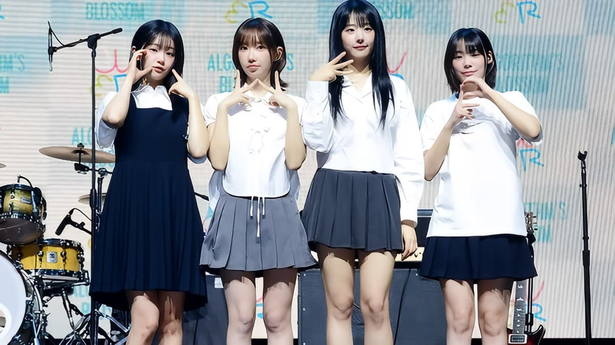 CEREMONY QWER dan Kelulusan dari Eksperimen K-Pop yang Paling Berani