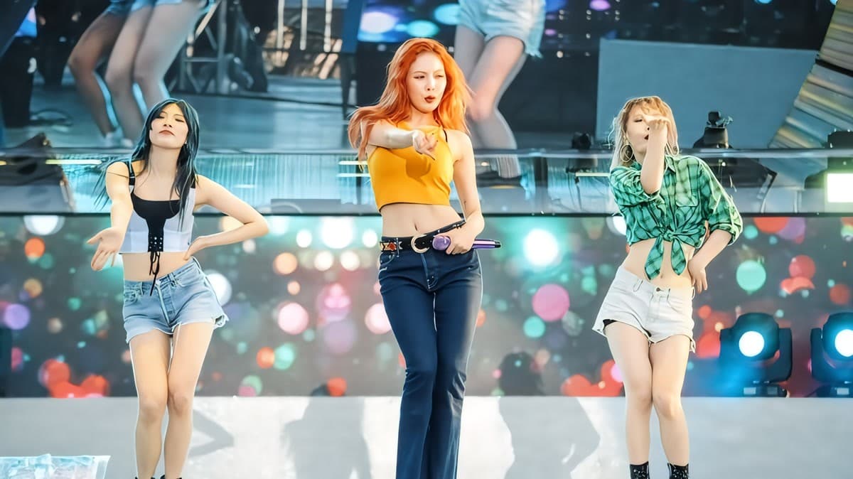 HyunA dan Yong Junhyung Bebas — Tujuan Pertama: Tenis