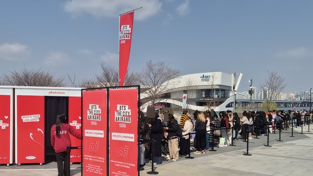 Lima Koran Olahraga Jepang Menulis Hal yang Sama: BTS