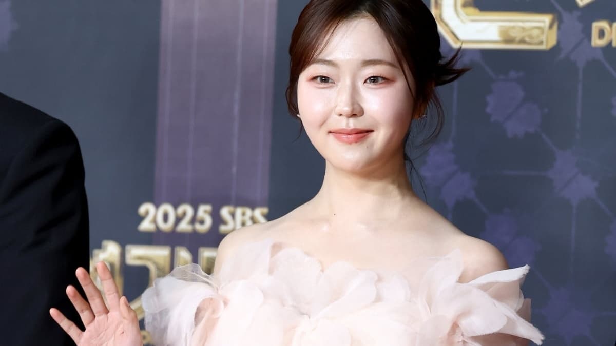 Byun Woo-seok Ucapkan Selamat untuk Pernikahan Seo Hye-won: "Aku Sangat Bahagia Untukmu"