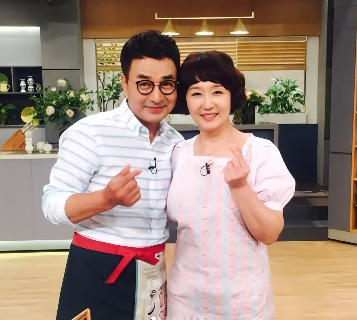 Orang yang Pertama Melihat Jodoh Mereka — Kisah Cinta Bae Dong-sung dan Jeon Jin-ju