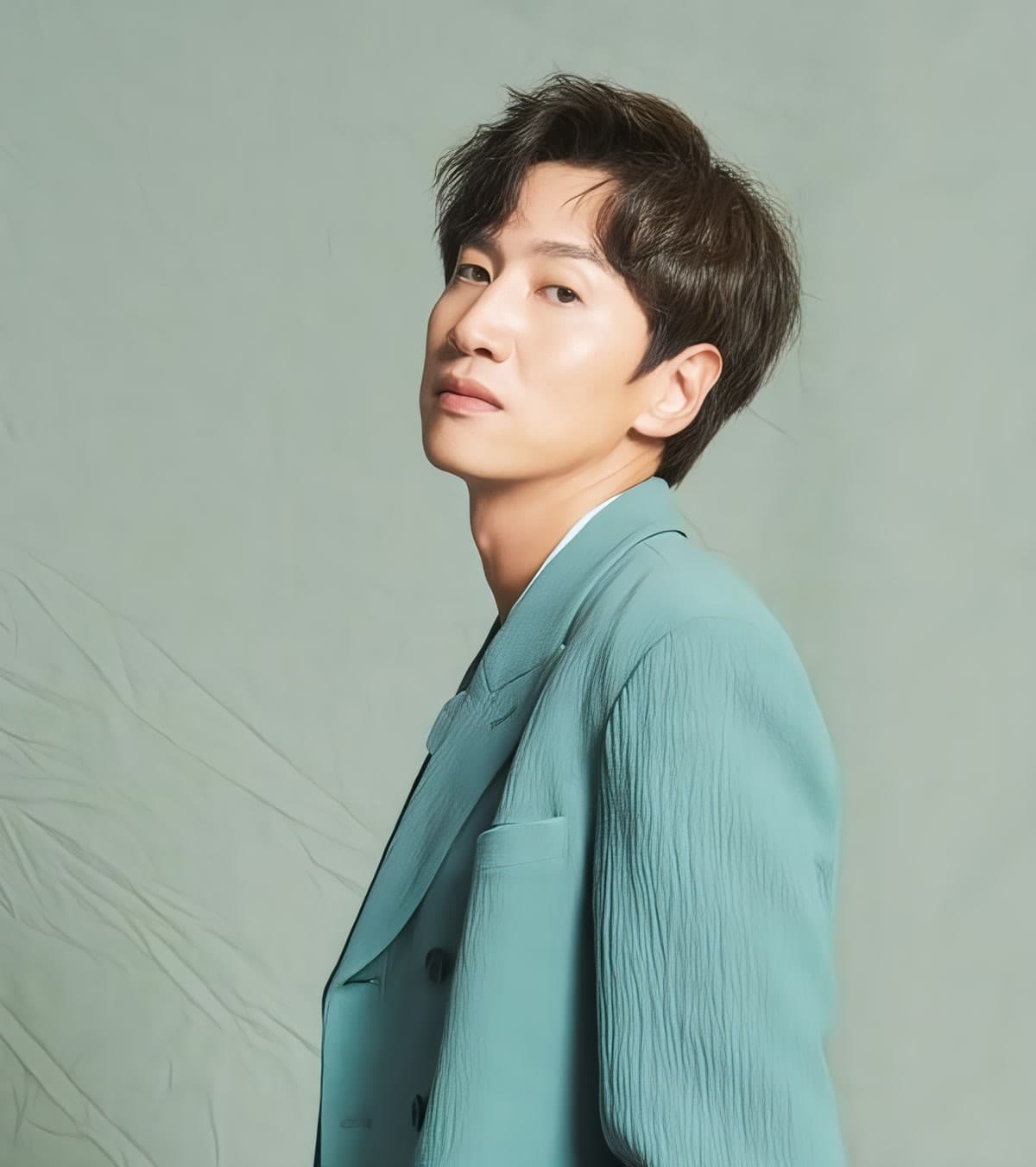 Bagaimana Gigi Emas Lee Kwang Soo Membuat 'Goldland' Viral