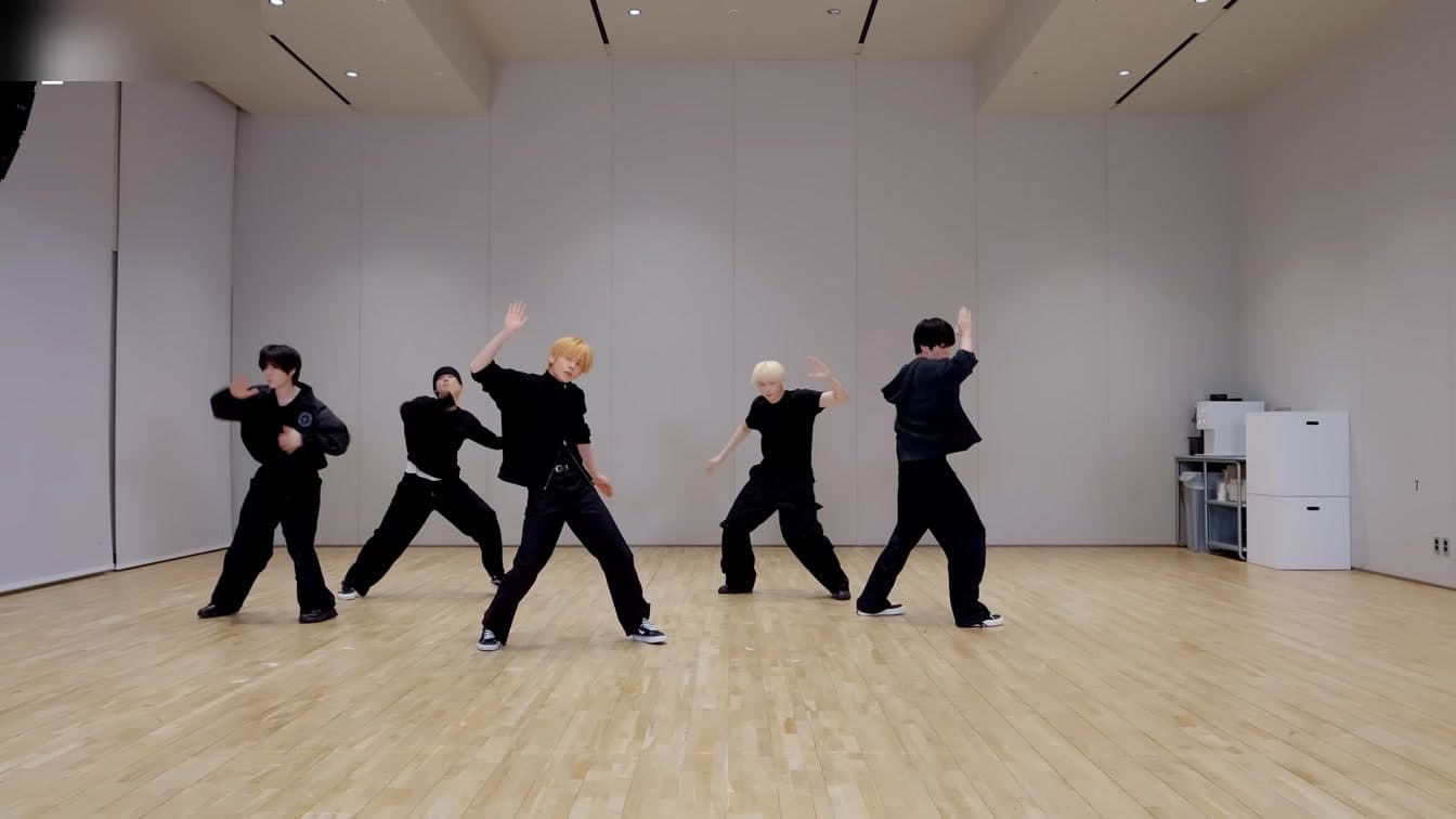 TXT Debut di Billboard 200 Peringkat 3 di Tahun Ketujuh Karier Mereka
