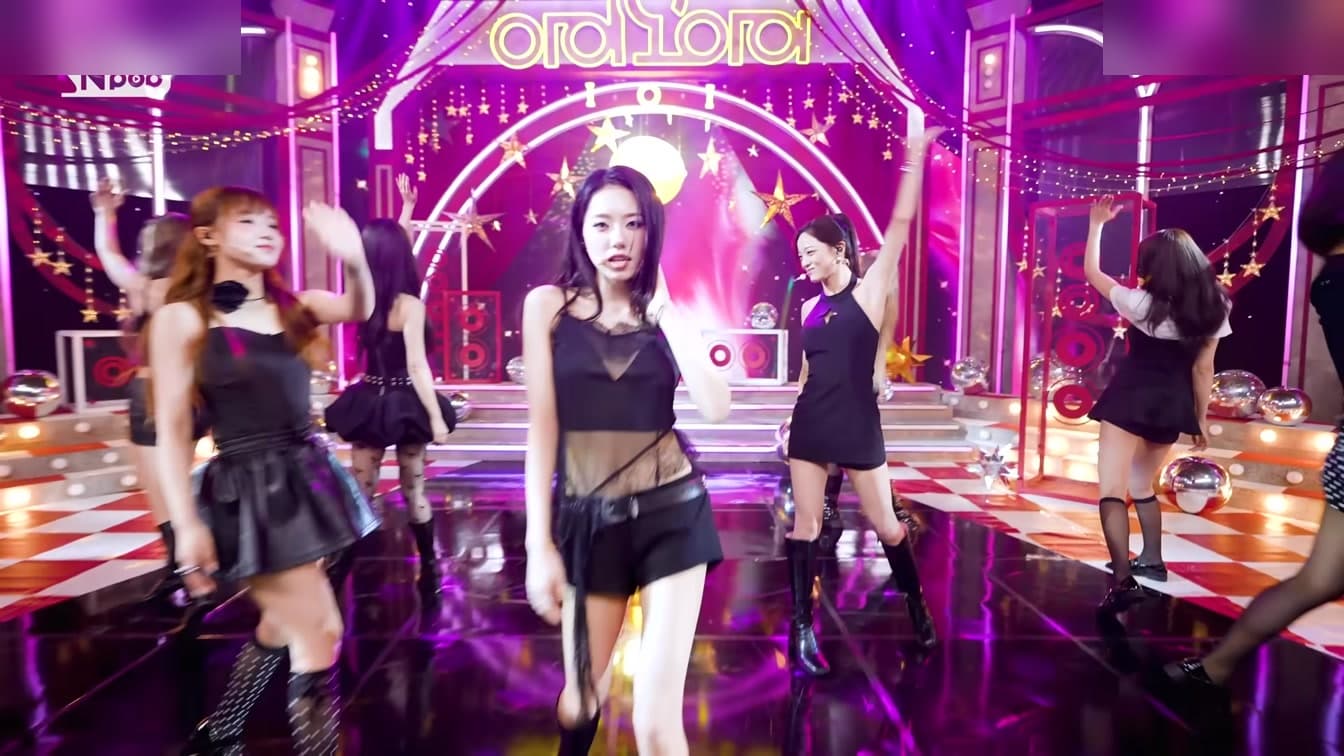 Panggung 10 Tahun I.O.I Bikin Fans Terharu